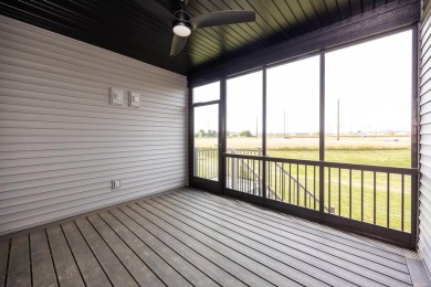 BUILDER OFFERING $15,000 INCENTIVE! Use it your way-apply it on Far Oaks Golf Club in Illinois - for sale on GolfHomes.com, golf home, golf lot