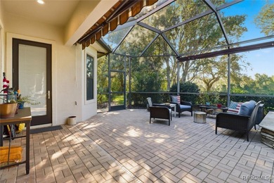 Vacant and move in ready: Meticulously Maintained Home in on Black Diamond Ranch Golf Course in Florida - for sale on GolfHomes.com, golf home, golf lot