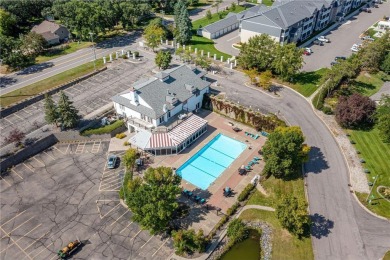 Beautifully updated one-level townhome in Clearwater Estates on Eagle Trace Golfers Club in Minnesota - for sale on GolfHomes.com, golf home, golf lot