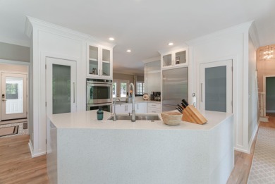 This gorgeous 4BR/3.5BA PLUS Bonus room over garage is perfectly on Reynolds Lake Oconee - The Landing in Georgia - for sale on GolfHomes.com, golf home, golf lot