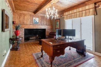 This home, sitting on a large corner lot in a great central on Hardscrabble Country Club in Arkansas - for sale on GolfHomes.com, golf home, golf lot