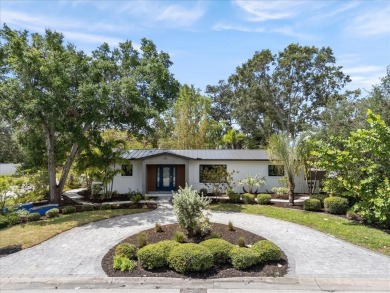 Live the resort lifestyle in this stunning, high-end renovated on The Renaisssance Vinoy Golf Club in Florida - for sale on GolfHomes.com, golf home, golf lot