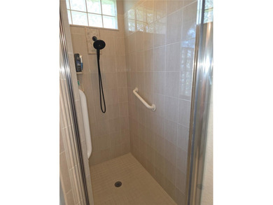 Glen Lakes Community. HOA Includes Spectrum Cable and Internet on Glen Lakes Country Club in Florida - for sale on GolfHomes.com, golf home, golf lot