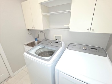 Glen Lakes Community. HOA Includes Spectrum Cable and Internet on Glen Lakes Country Club in Florida - for sale on GolfHomes.com, golf home, golf lot