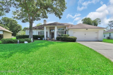 Charming, move-in ready home in the heart of Fleming Island's on Eagle Harbor Golf Club in Florida - for sale on GolfHomes.com, golf home, golf lot