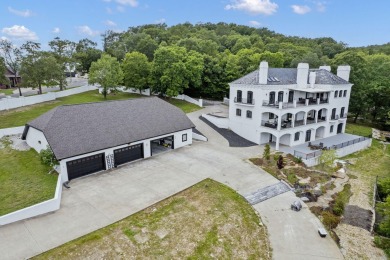 LIVE ABOVE IT ALL at the Crown Jewel of Table Rock Lake!Welcome on Kimberling City Golf Club in Missouri - for sale on GolfHomes.com, golf home, golf lot