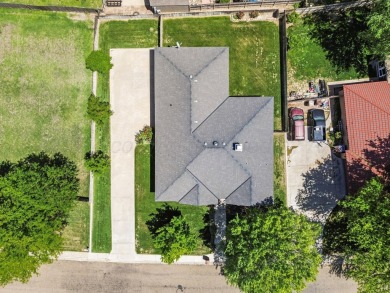 Hunsley Hills Beauty! This stunning 3 bedroom, 2 bathroom on Palo Duro Creek Golf Club in Texas - for sale on GolfHomes.com, golf home, golf lot