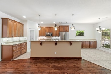 Move in ready well-maintained home located in the Isabella Golf on Isabella Golf Course  in Arkansas - for sale on GolfHomes.com, golf home, golf lot