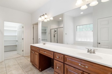 Move in ready well-maintained home located in the Isabella Golf on Isabella Golf Course  in Arkansas - for sale on GolfHomes.com, golf home, golf lot