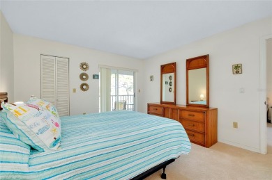 TOP-FLOOR ELEGANCE WITH SWEEPING GOLF  LAKE VIEWS!

This on Plantation Golf and Country Club in Florida - for sale on GolfHomes.com, golf home, golf lot
