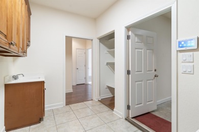 Move in ready well-maintained home located in the Isabella Golf on Isabella Golf Course  in Arkansas - for sale on GolfHomes.com, golf home, golf lot