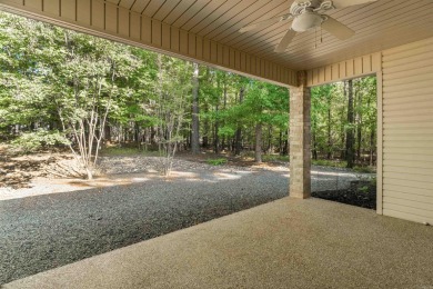 Move in ready well-maintained home located in the Isabella Golf on Isabella Golf Course  in Arkansas - for sale on GolfHomes.com, golf home, golf lot