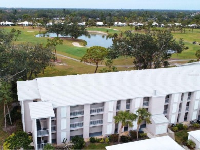 TOP-FLOOR ELEGANCE WITH SWEEPING GOLF  LAKE VIEWS!

This on Plantation Golf and Country Club in Florida - for sale on GolfHomes.com, golf home, golf lot