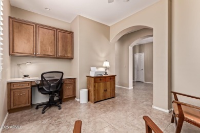 Beautifully updated Spyglass model with 2 Bed, 2 Bath + Den with on Oakwood Golf Club  in Arizona - for sale on GolfHomes.com, golf home, golf lot