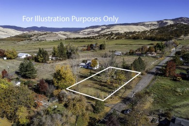 Lovely level 0.45-acre buildable lot across from Oak Knoll Golf on Oak Knoll Golf Course in Oregon - for sale on GolfHomes.com, golf home, golf lot