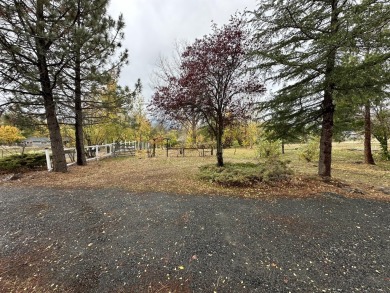 Lovely level 0.45-acre buildable lot across from Oak Knoll Golf on Oak Knoll Golf Course in Oregon - for sale on GolfHomes.com, golf home, golf lot