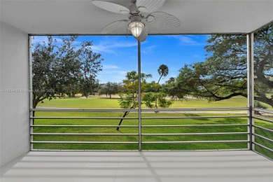 Turnkey Remodeled Three Bedroom, Two Bathroom Corner Unit.  New on Palm-Aire Country Club and Resort - The Oaks in Florida - for sale on GolfHomes.com, golf home, golf lot