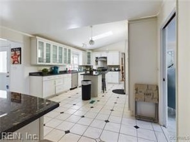 *INSTANT EQUITY* Welcome to 9104 River Cres, a beautifully on Cedar Point Country Club in Virginia - for sale on GolfHomes.com, golf home, golf lot