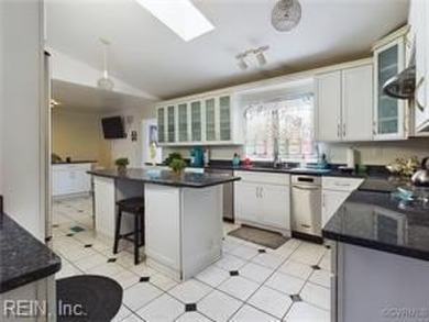 *INSTANT EQUITY* Welcome to 9104 River Cres, a beautifully on Cedar Point Country Club in Virginia - for sale on GolfHomes.com, golf home, golf lot