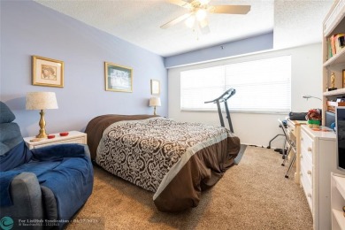 THIS 3 BEDROOM/ 2.5 BATH UNIT OFFERS COMFORTABLE LIVING AT A on Palm-Aire Country Club and Resort - Palms in Florida - for sale on GolfHomes.com, golf home, golf lot