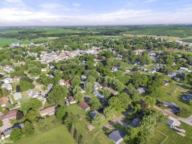 This well-maintained 3-bedroom, 2-bathroom home (with potential on Twin Lakes Golf Course in Iowa - for sale on GolfHomes.com, golf home, golf lot