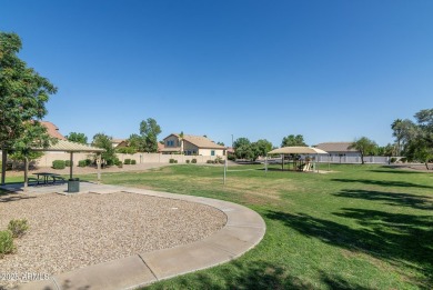 Beautifully updated single level home on Greenfield Lakes Golf on Greenfield Lakes Golf Club in Arizona - for sale on GolfHomes.com, golf home, golf lot