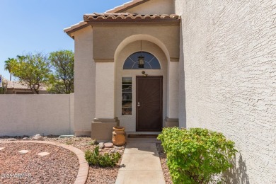 Welcome home to this charming 3-bedroom residence in a desirable on Kokopelli Golf Course in Arizona - for sale on GolfHomes.com, golf home, golf lot