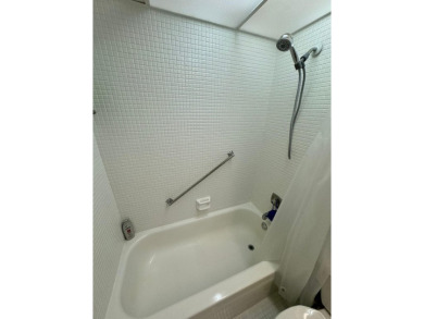 A/C 2021 HWH 2021. Bright, cheerful condo in desirable Kings on Kings Point Golf -Flanders Way in Florida - for sale on GolfHomes.com, golf home, golf lot