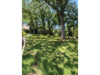 Prime Cul-de-Sac Lot in DeCordova Bend Estates
Nestled in the on De Cordova Bend Country Club in Texas - for sale on GolfHomes.com, golf home, golf lot