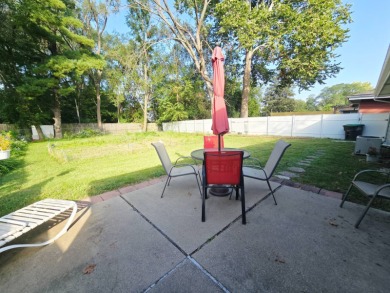 Discover this inviting 3-bedroom ranch near Wakonda Golf Club in on Wakonda Club in Iowa - for sale on GolfHomes.com, golf home, golf lot
