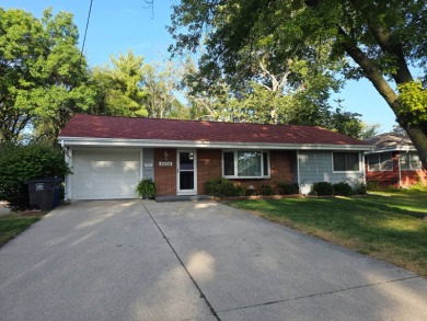 Discover this inviting 3-bedroom ranch near Wakonda Golf Club in on Wakonda Club in Iowa - for sale on GolfHomes.com, golf home, golf lot