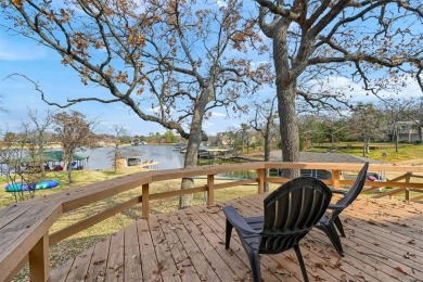 One word describes this lake front property, WOW. 3 bedrooms 3 on Lake Kiowa Golf Course in Texas - for sale on GolfHomes.com, golf home, golf lot