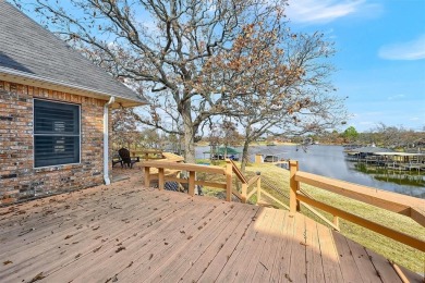 One word describes this lake front property, WOW. 3 bedrooms 3 on Lake Kiowa Golf Course in Texas - for sale on GolfHomes.com, golf home, golf lot