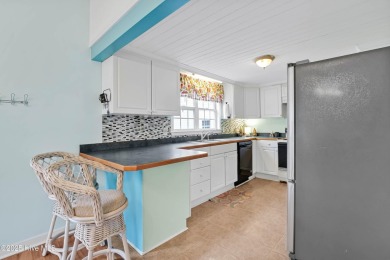 Cape Cod meets Southport! Location Location Location. Vintage on The Lakes Country Club in North Carolina - for sale on GolfHomes.com, golf home, golf lot