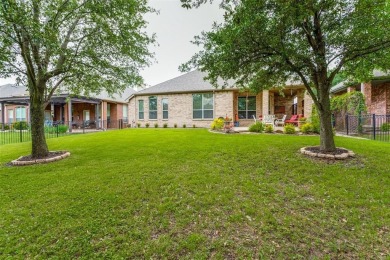 Well designed home featuring 2,625 sf of generous room sizes on Heritage Ranch Golf and Country Club in Texas - for sale on GolfHomes.com, golf home, golf lot