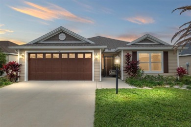 Under contract-accepting backup offers. ~4-YEAR-OLD HOME~ ~NO on Pennbrooke Fairways in Florida - for sale on GolfHomes.com, golf home, golf lot