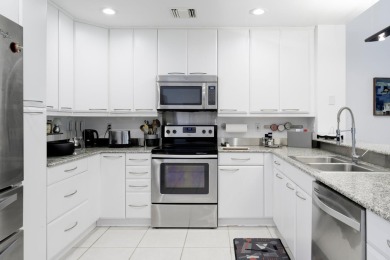 This striking two-bedroom, two-bath plus den Mid-Century design on Heritage Ridge Golf Club in Florida - for sale on GolfHomes.com, golf home, golf lot