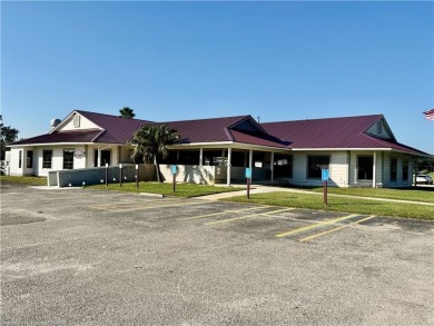 Continue to show and present offers! This one has a 72 hour on Country Club of Sebring in Florida - for sale on GolfHomes.com, golf home, golf lot