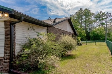 Discover the spacious living and classic charm you've been on Williston Highlands Golf and Country Club in Florida - for sale on GolfHomes.com, golf home, golf lot