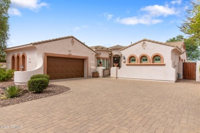 This exceptional single-level home is ideally located in a quiet on Pointe Golf Course on Lookout Mountain in Arizona - for sale on GolfHomes.com, golf home, golf lot