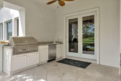 HOME PURCHASE INCLUDES CLUB AND GOLF MEDALLION MEMBERSHIP. This on Old Palm Golf Club in Florida - for sale on GolfHomes.com, golf home, golf lot