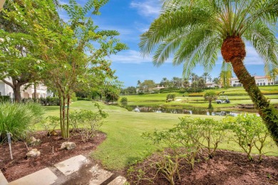 HOME PURCHASE INCLUDES CLUB AND GOLF MEDALLION MEMBERSHIP. This on Old Palm Golf Club in Florida - for sale on GolfHomes.com, golf home, golf lot