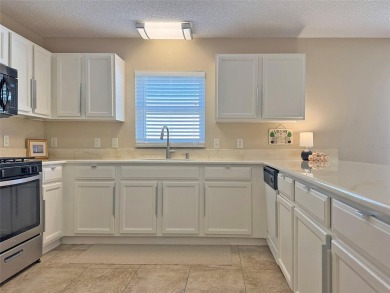 THE VILLAGES, FL:  --> TURN-KEY - BOND PAID - ROOF 2022  **HOT on Glenview Championship Golf and Country Club in Florida - for sale on GolfHomes.com, golf home, golf lot