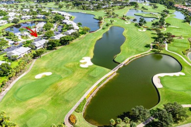 Pinnacle top-floor residence in Eastgate boasting panoramic on Hunters Run Golf and Country Club in Florida - for sale on GolfHomes.com, golf home, golf lot