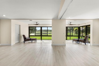 Pinnacle top-floor residence in Eastgate boasting panoramic on Hunters Run Golf and Country Club in Florida - for sale on GolfHomes.com, golf home, golf lot