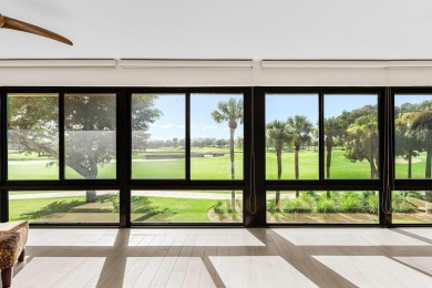 Pinnacle top-floor residence in Eastgate boasting panoramic on Hunters Run Golf and Country Club in Florida - for sale on GolfHomes.com, golf home, golf lot