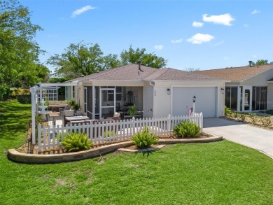 Located in The Village of Ashland! TURNKEY Exceptional 2/2 on The Links of Spruce Creek in Florida - for sale on GolfHomes.com, golf home, golf lot