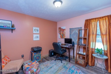 Charming home in the gated Woodlake community!  Situated on a on Woodlake Country Club in North Carolina - for sale on GolfHomes.com, golf home, golf lot