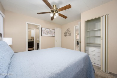 Beautiful 2BR/2BA affixed stucco mobile home with 1716 sf of on Sun Lakes Country Club in Arizona - for sale on GolfHomes.com, golf home, golf lot