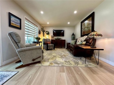 Beautifully Renovated 2 Bed / 2 Bath Condo on Worthington on Worthington Country Club in Minnesota - for sale on GolfHomes.com, golf home, golf lot
